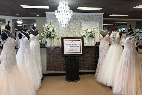 Cost Of Hiring/Renting Wedding Gowns In Nigeria