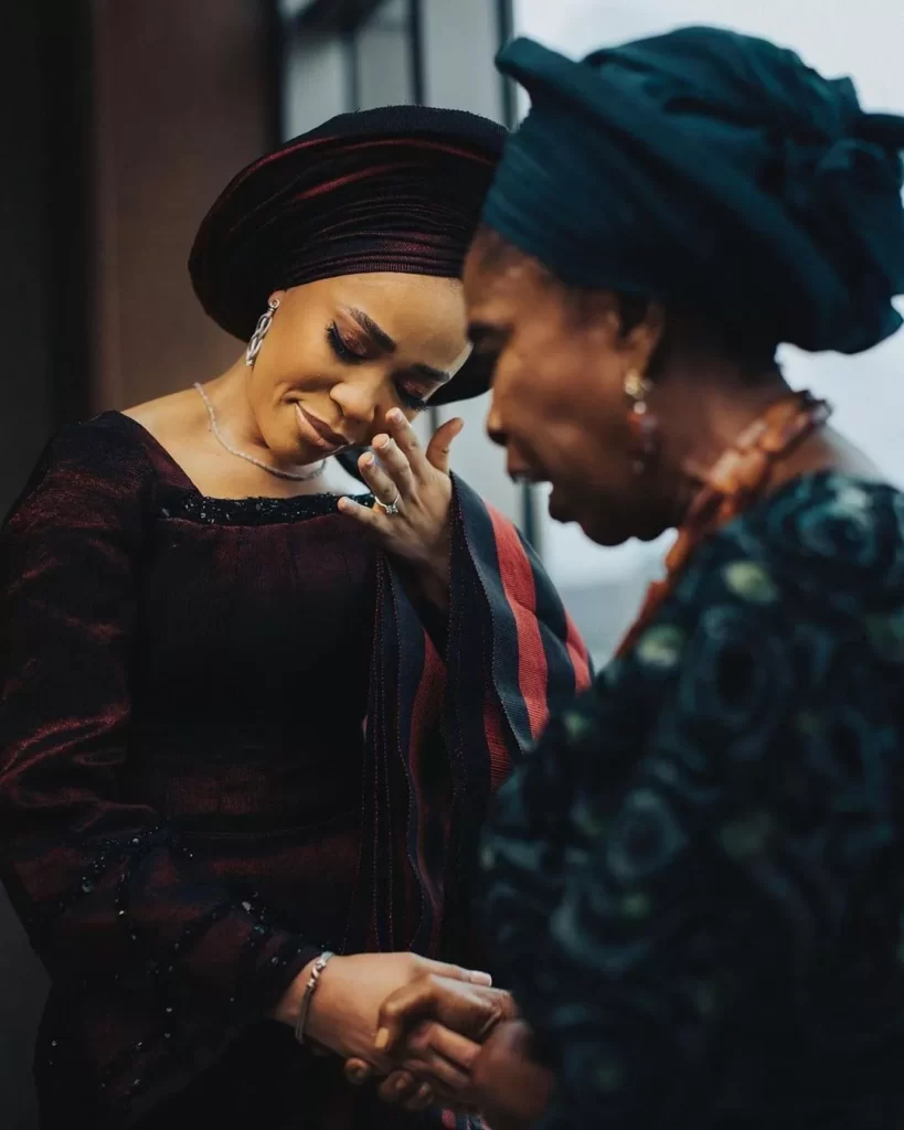 What does the mother of the bride wear to a country wedding