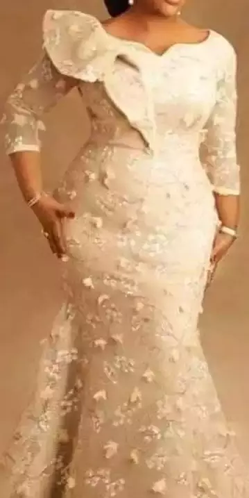 lace wedding gown with sleeves