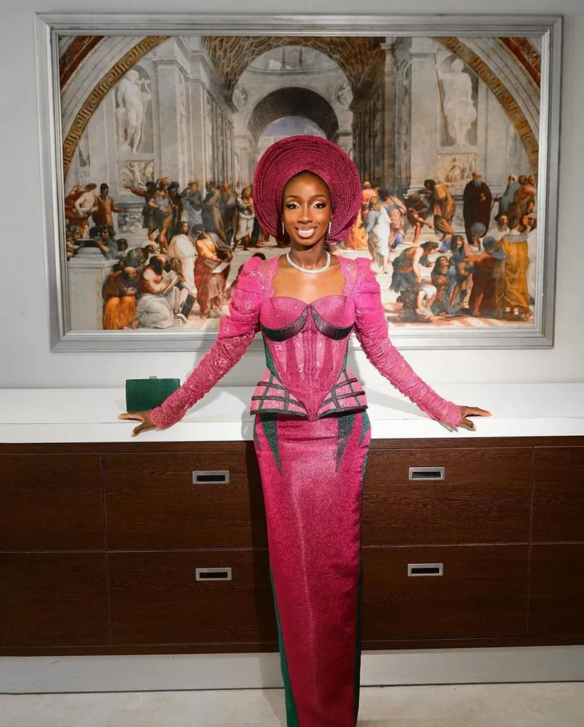Stunning Aso Ebi Styles For Wedding Guests