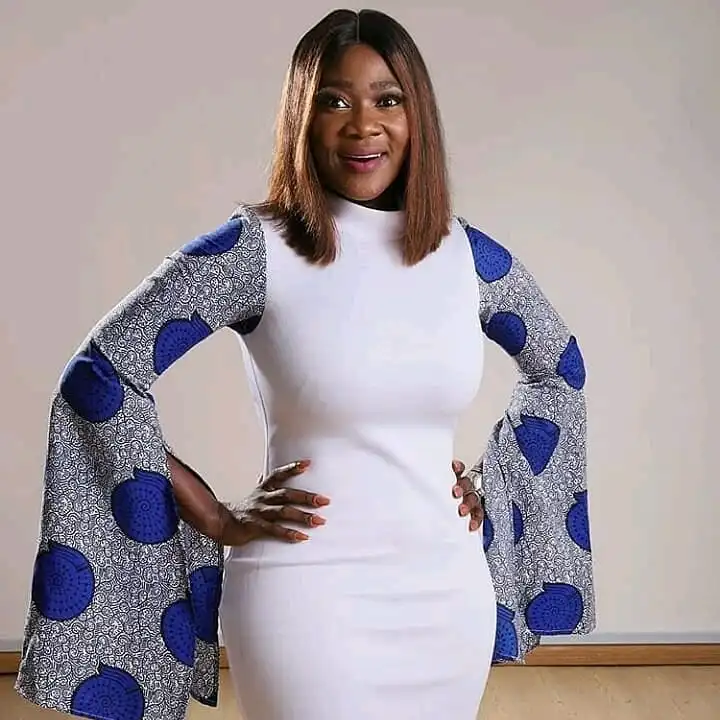 Stunning Aso Ebi Styles For Wedding Guests