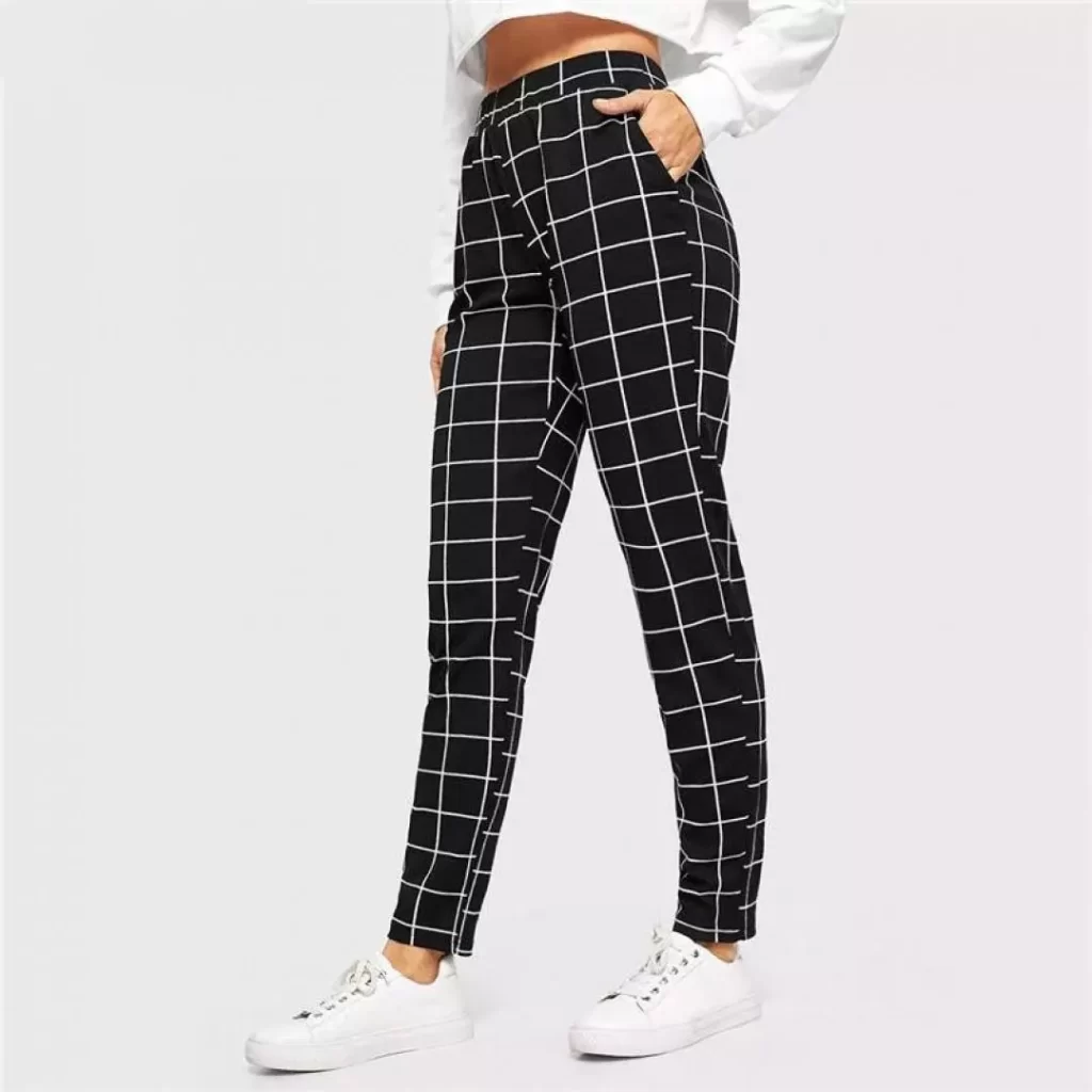 Crop Sweatshirts and Checkered Pants with Sneakers