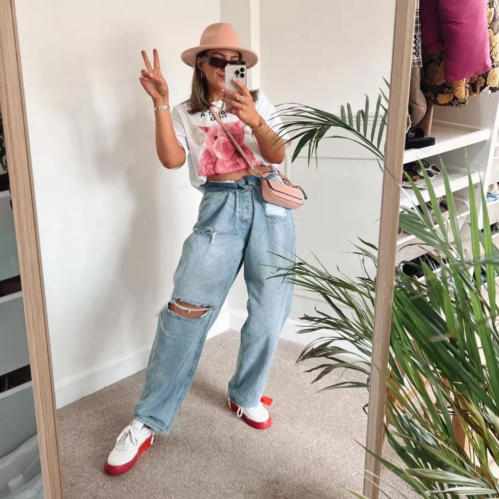 How to Wear Boyfriend Jeans Stylishly