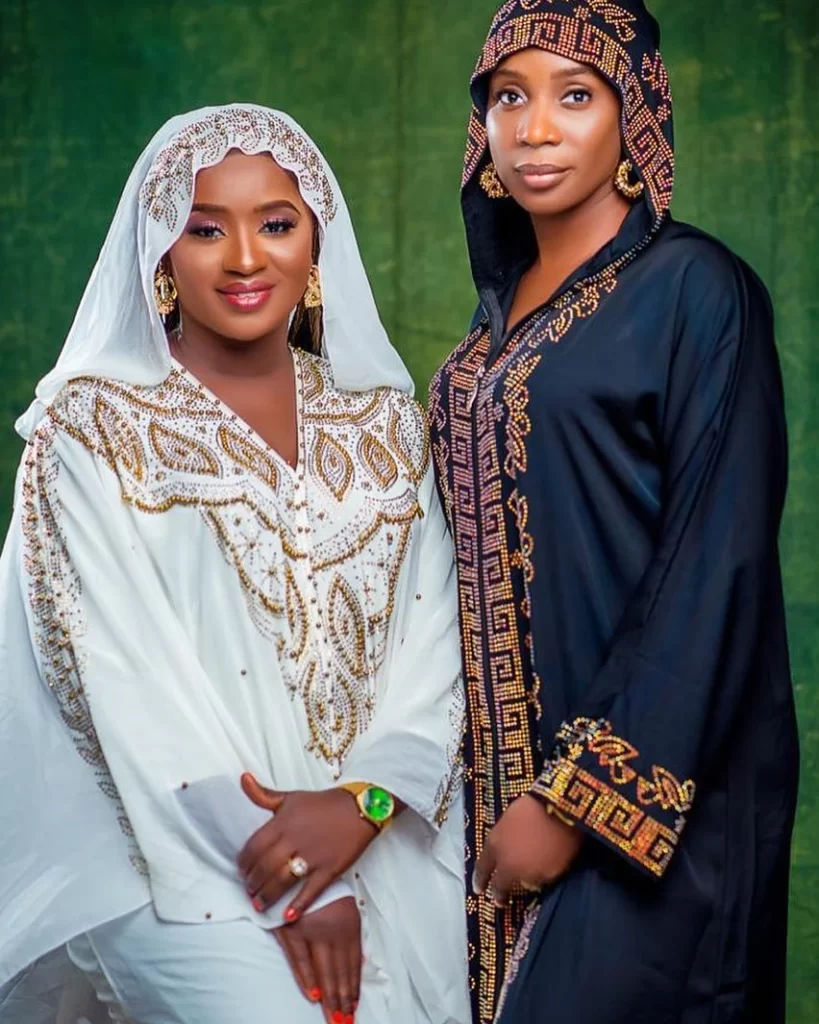 How to Style Abayas