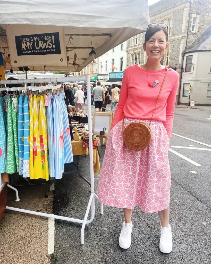 how to wear a midi skirt