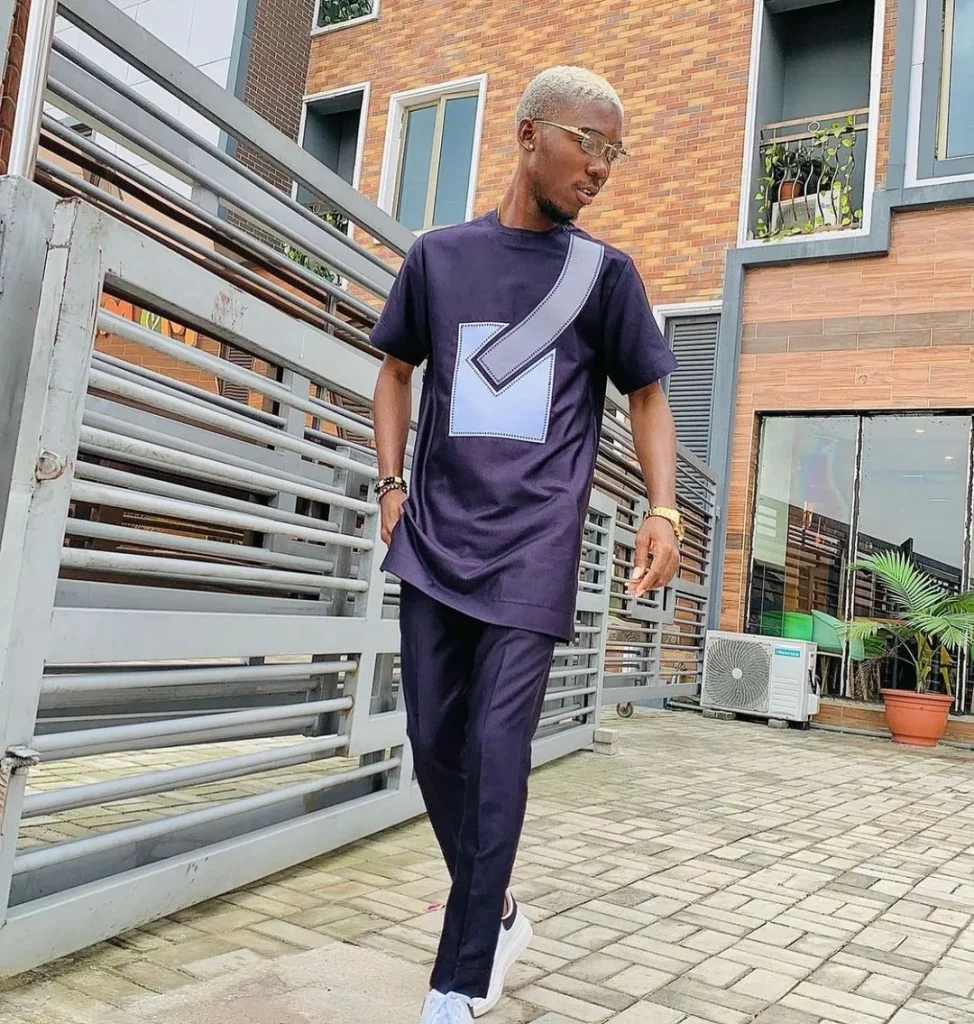 Exquisite Traditional African Male Clothing 