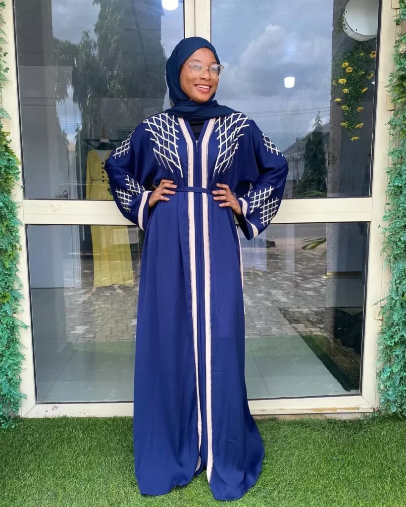 Ways to wear an abaya
