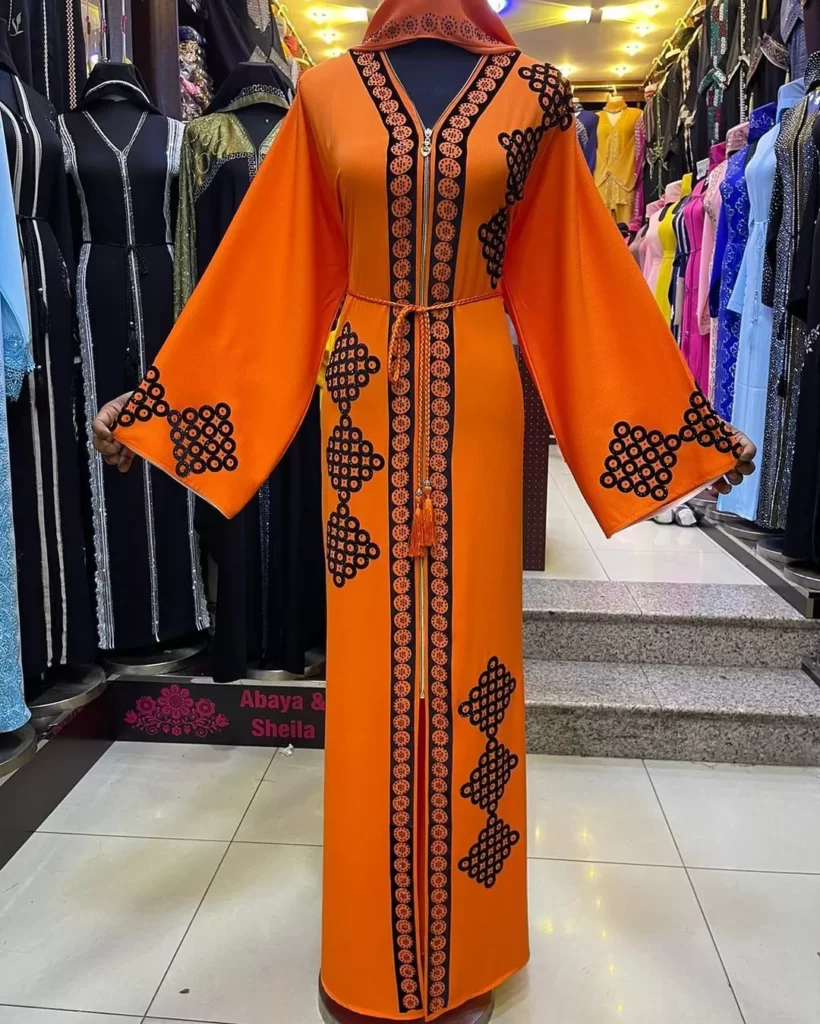 Ways to wear an abaya