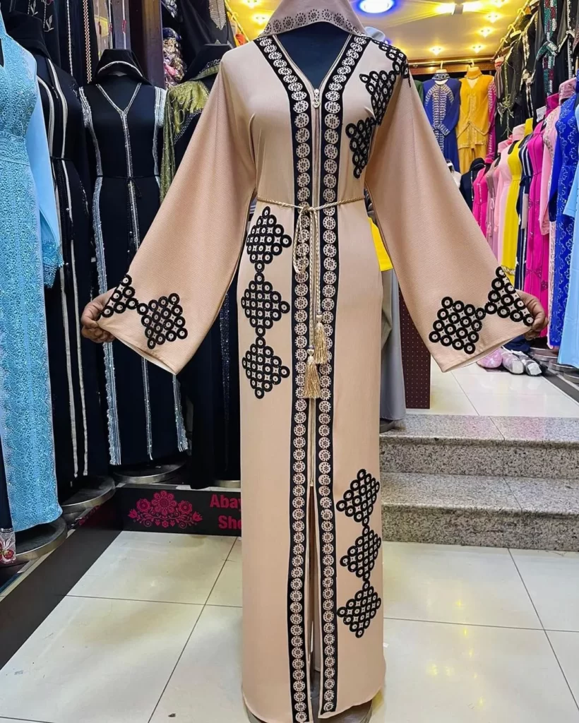 How to Style Abayas