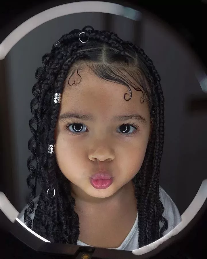 Box braids women