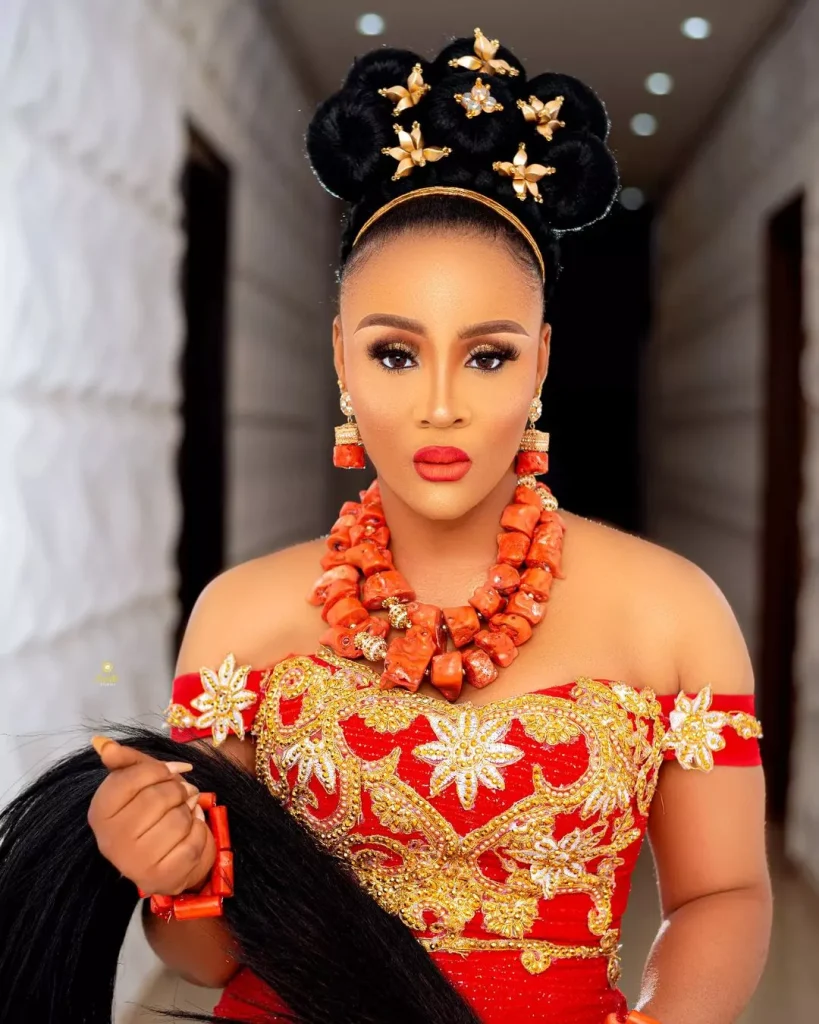 Traditional wedding attire for igbo introduction