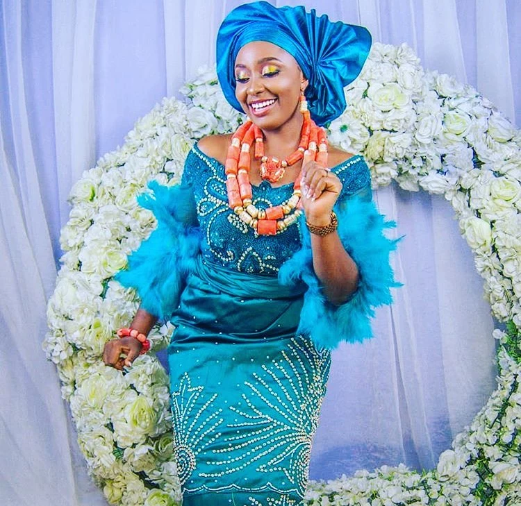 Traditional outfit inspo for Urhobo couples