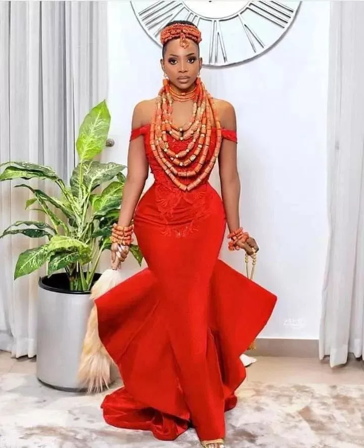 Red traditional wedding outfit for bride