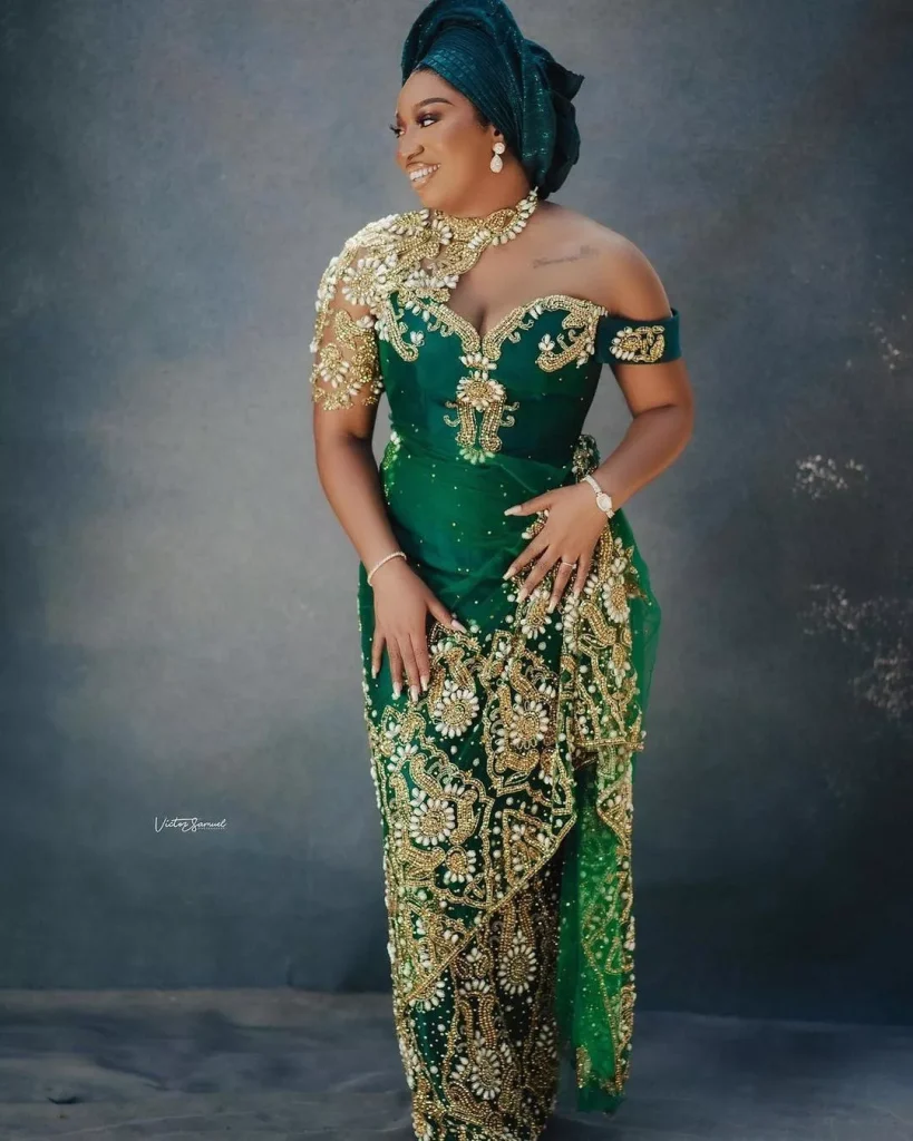 Red traditional marriage outfit for bride