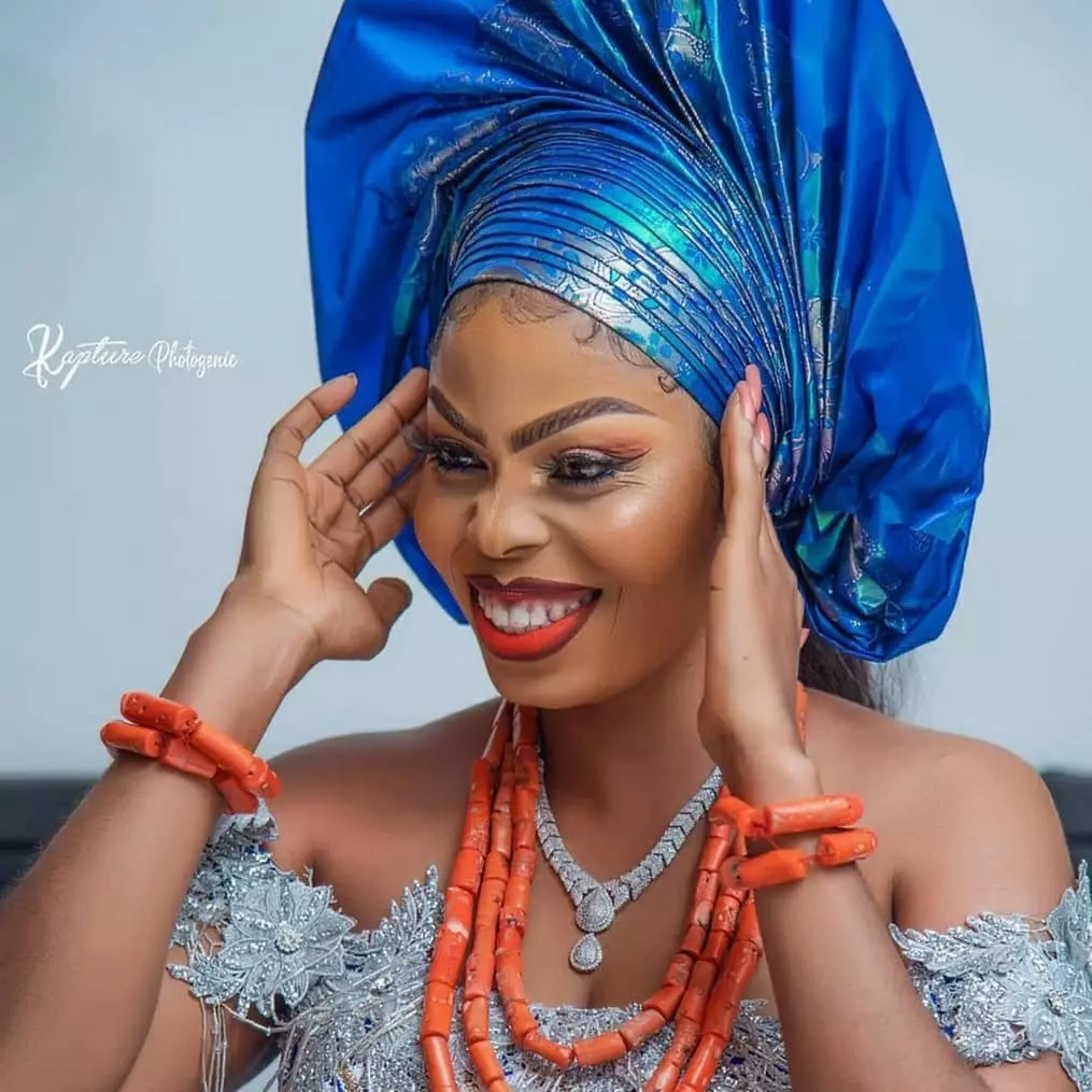 How is traditional marriage done in ijaw