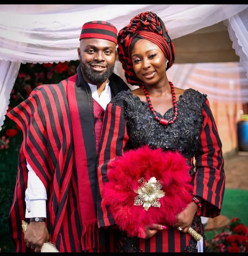 Idoma traditional dress and style
