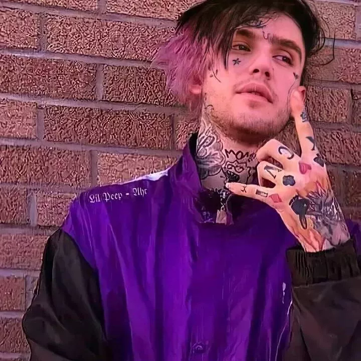 Emo fashion style