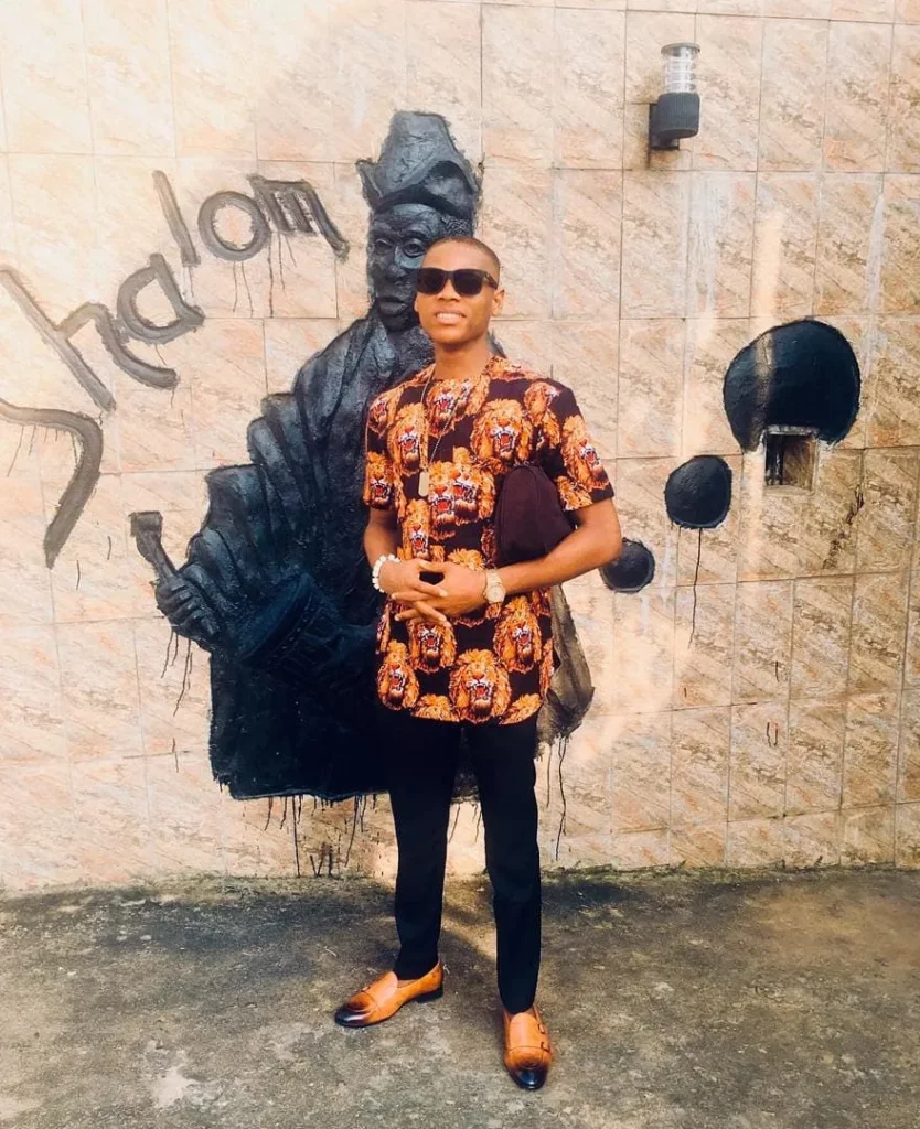 Isiagu men wear