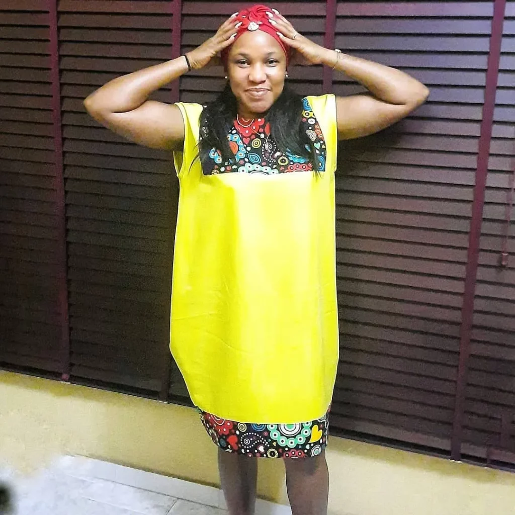 Latest English plain and pattern styles for ladies