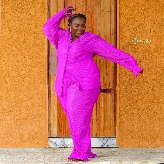 Best plus size dresses to hide stomach