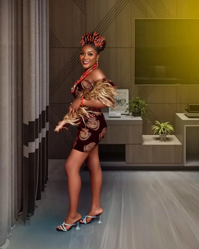 isiagu gowns