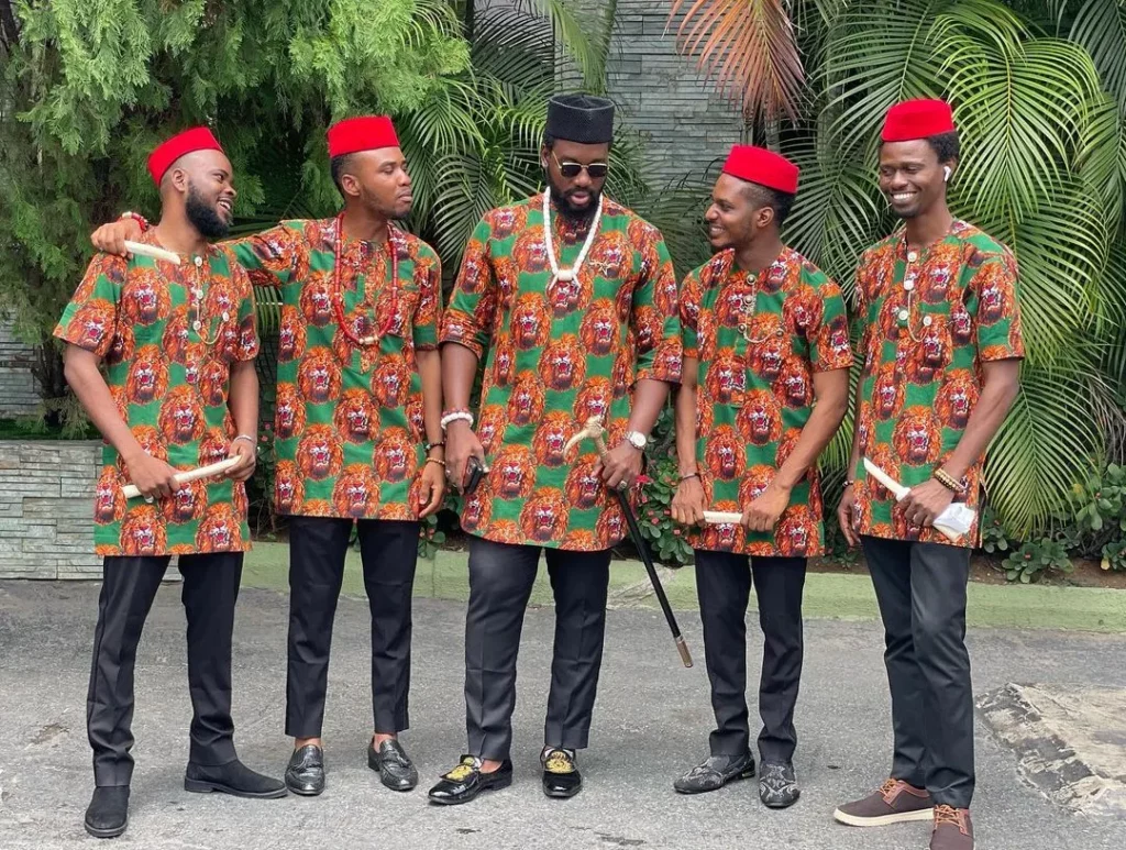 Nigerian native attire styles - Isiagu men wear