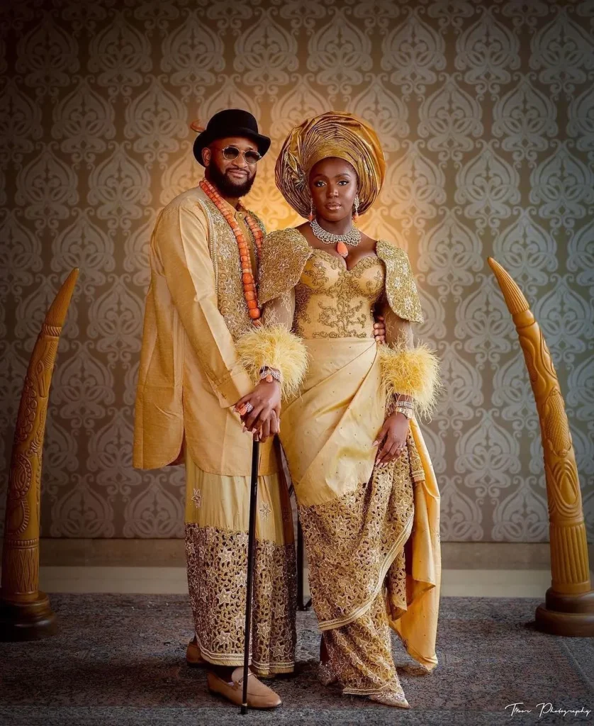 How does the Isoko dress?