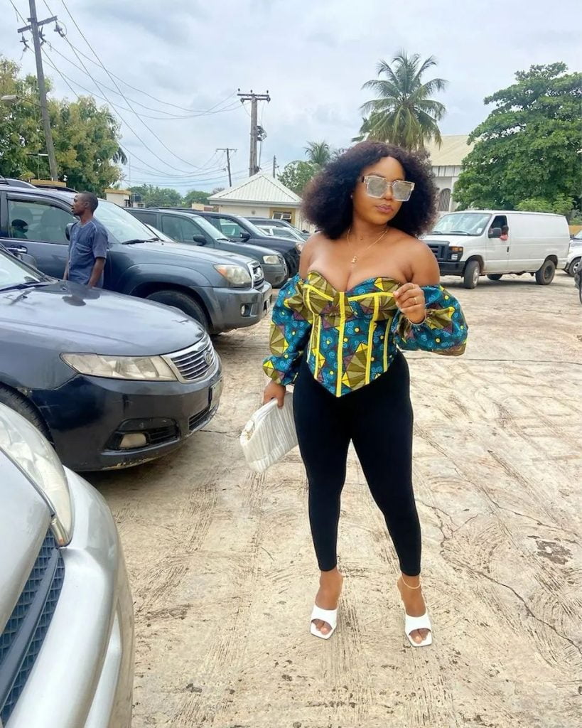 
Best Corset Ankara Styles for Ladies 
