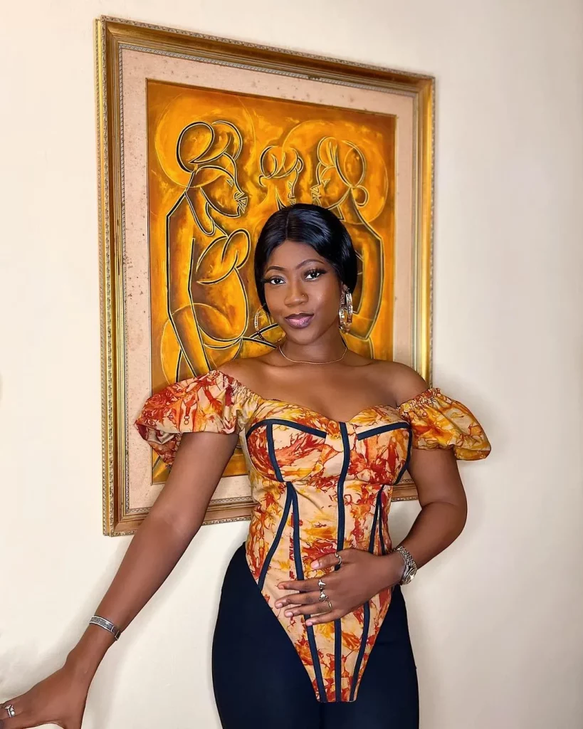 
Ankara corset top | African print ankara basque puff sleeve
