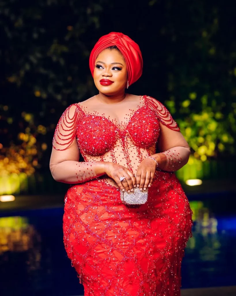 plus size lace styles