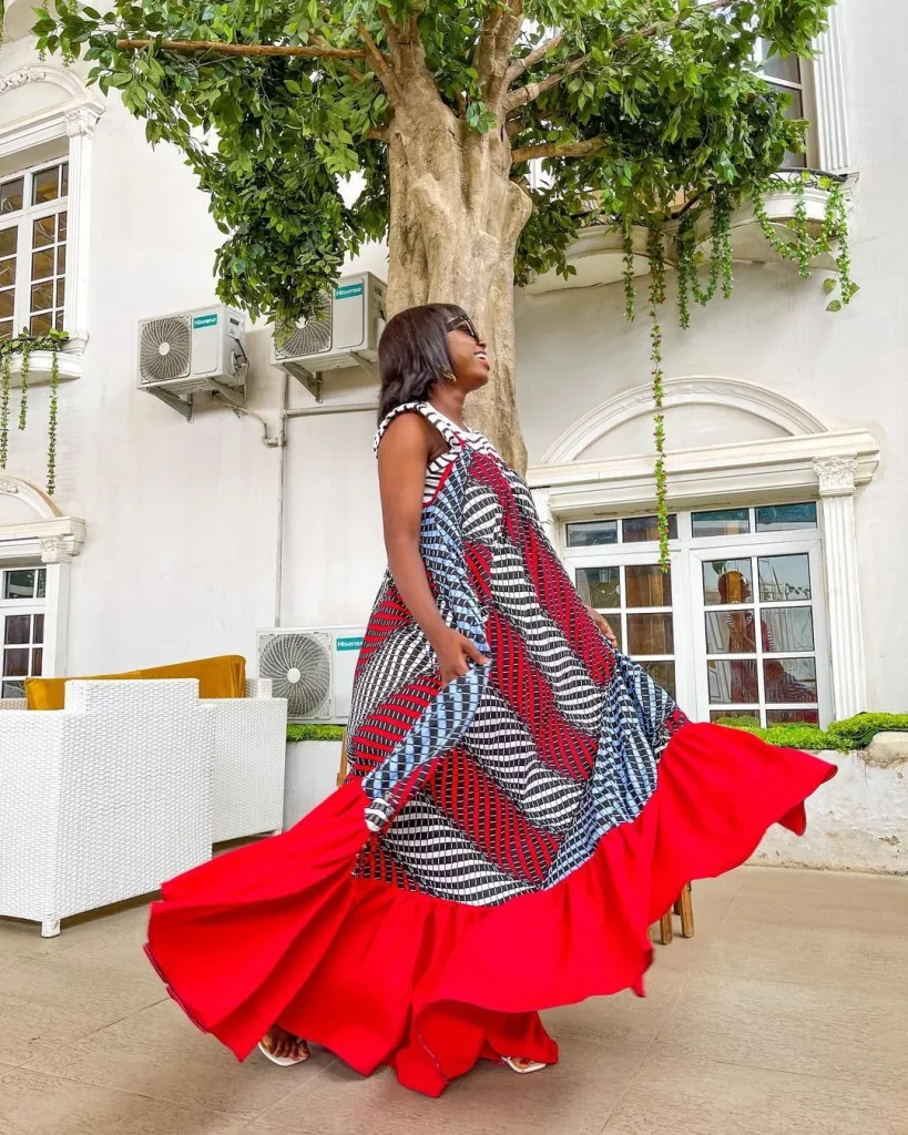 
Best Latest Ankara Maxi Dress Styles For Rich Aunty Vibes - Fashion