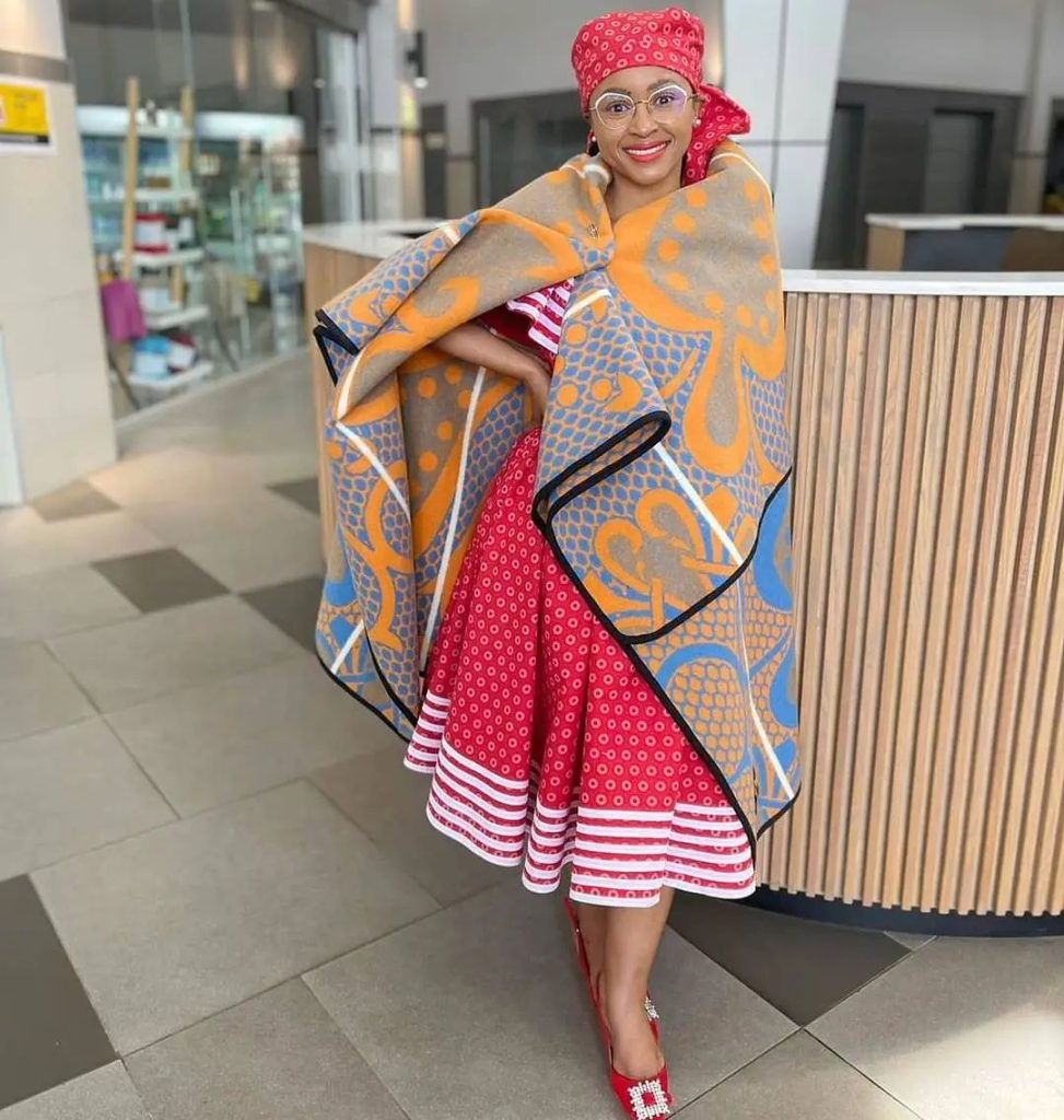 Off-shoulder Peplum Dress with sotho blanket