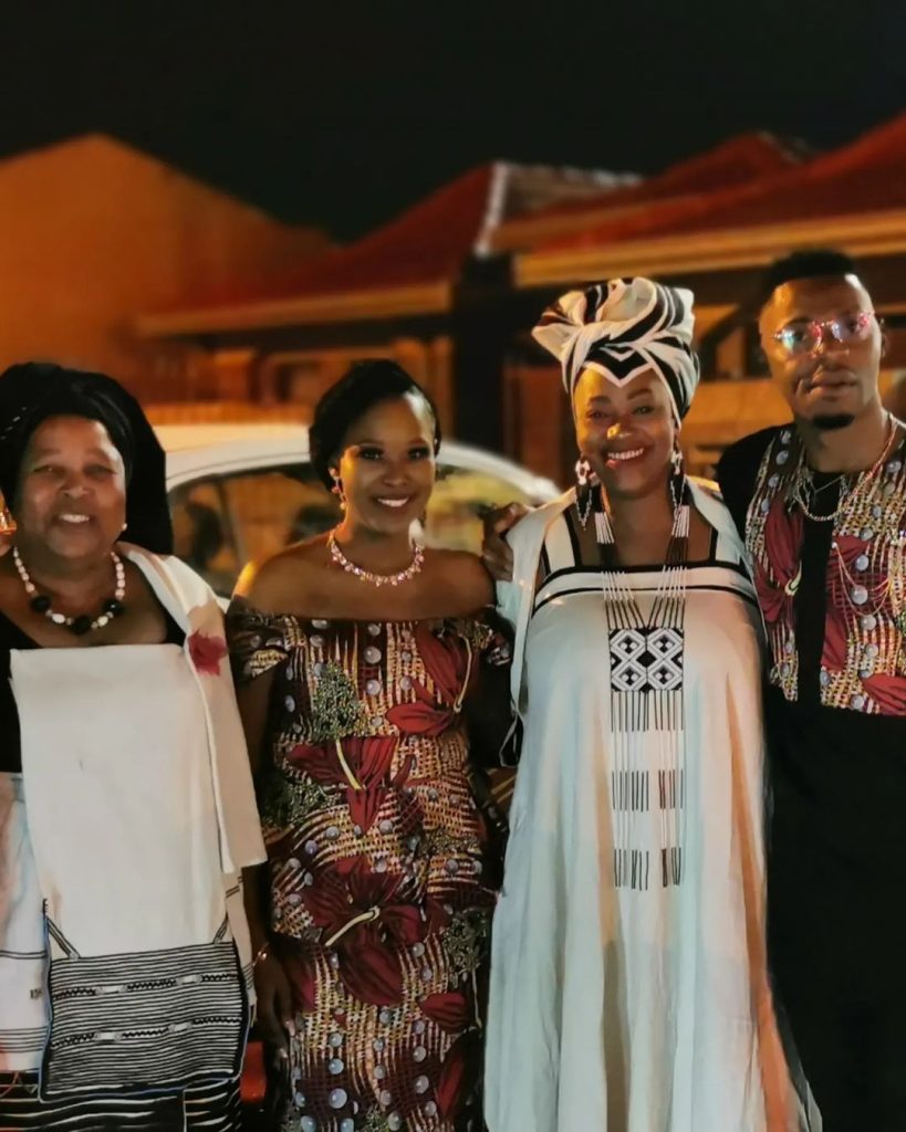 umbhaco attire Xhosa traditional attire for woman and man