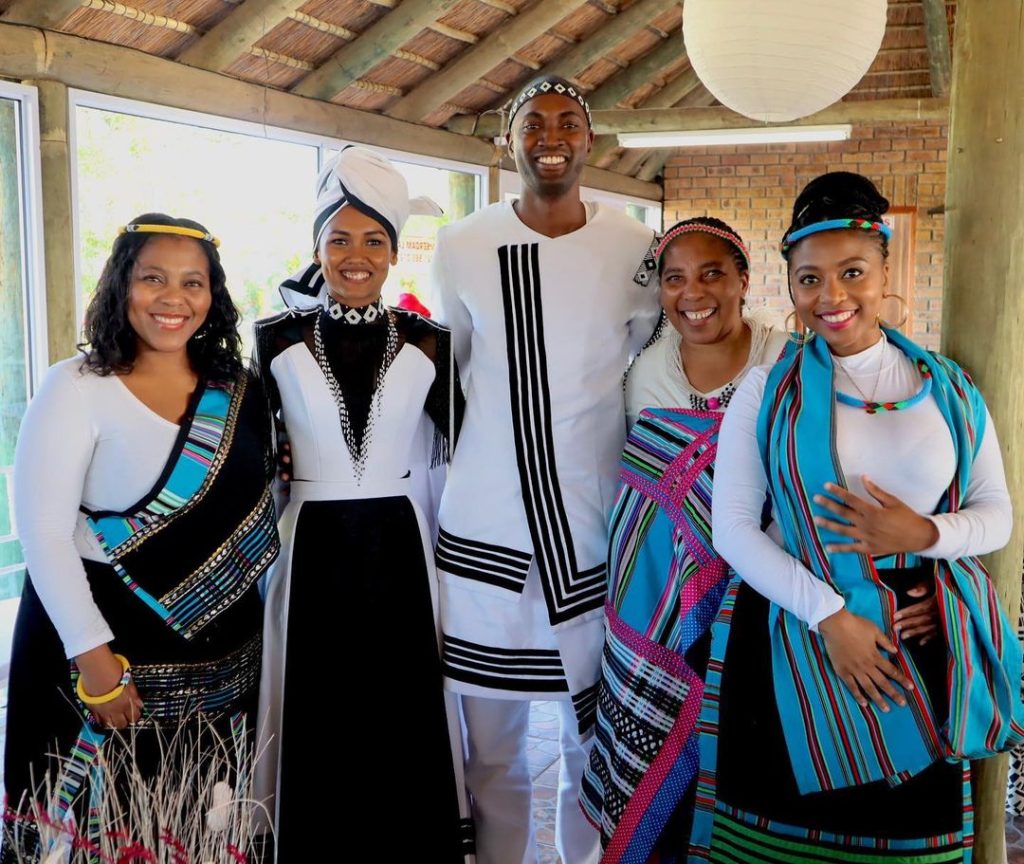 Stunning Xhosa traditional Attire for Couples Fashion