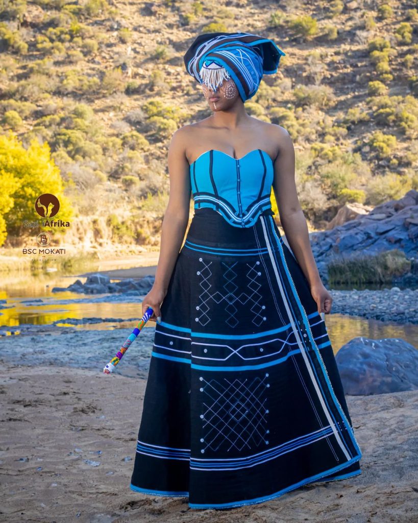 Umbhaco: A Magnificent AmaXhosa Traditional Attire Umbhaco Xhosa traditional wear
