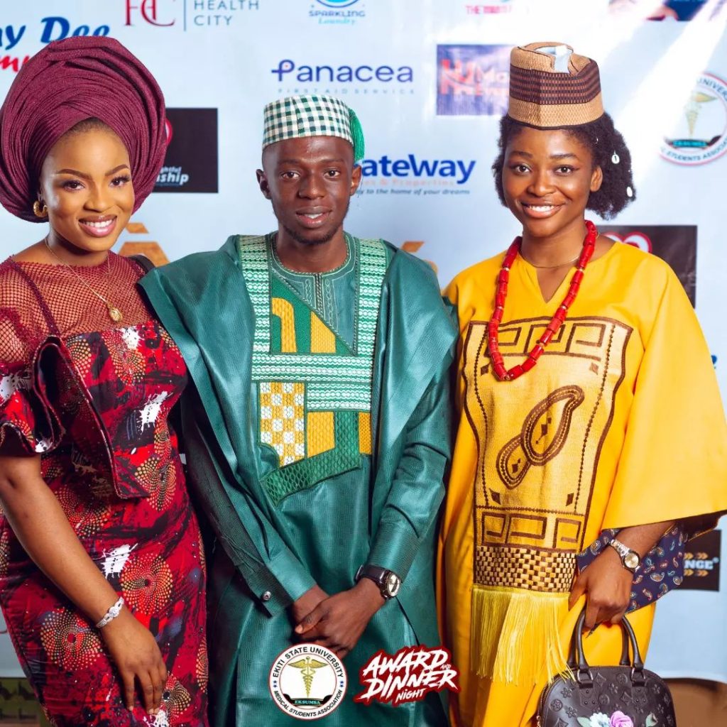 Ladies Agbada without trousers