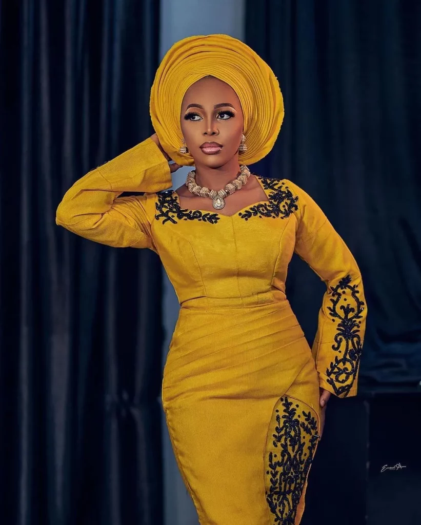 Hot Aso Ebi styles
