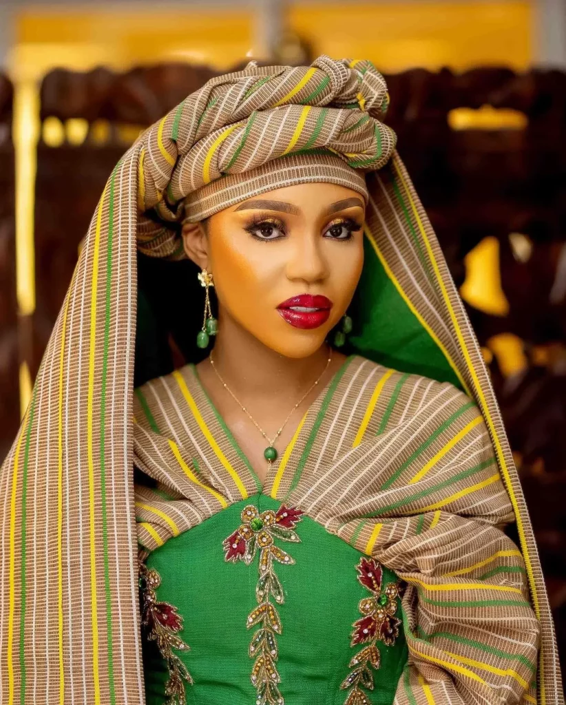 Aso oke styles for Ladies