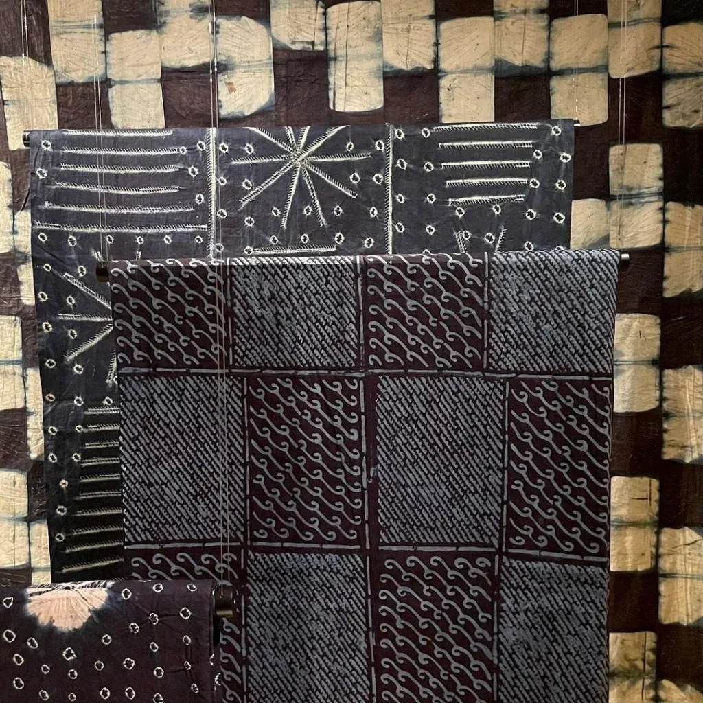 Kanga, African attire