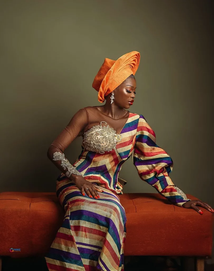 Stylish Aso Ebi Designs For The Owambe