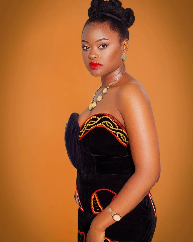 Cameroon Toghu ideas