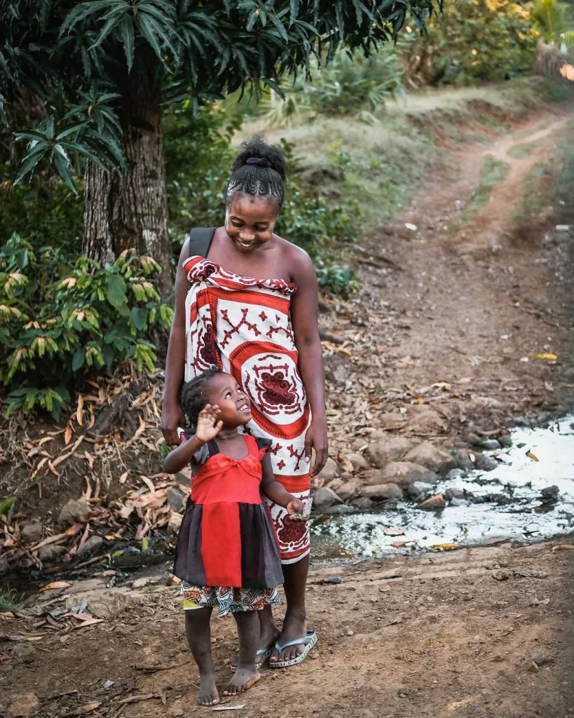 Lamba Madagascar clothing