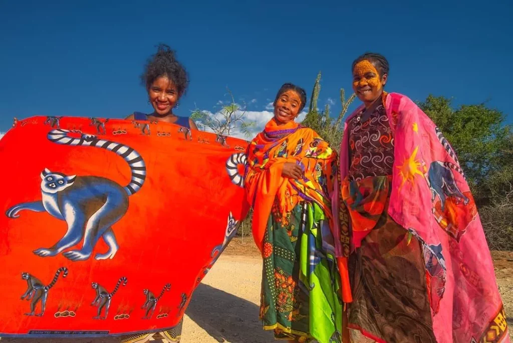 Women at the Cloth Market Wearing Shawls Called the Lamba