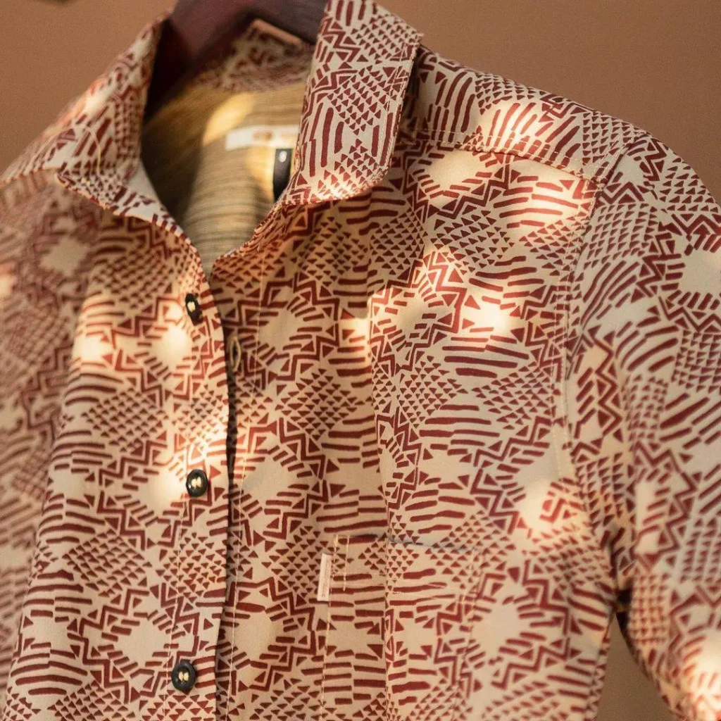 Kudhinda Ghana red Magi Stripe