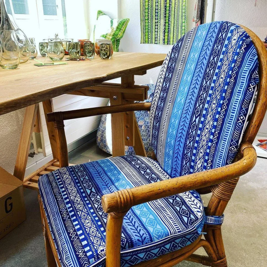 Kudhinda Ghana Blue Magi Stripe