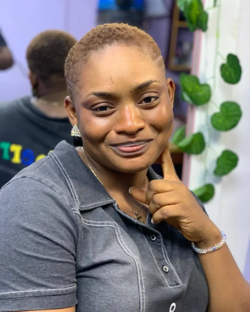 The Sponge Top w/ All Around Trim haircut ideas for bald black women