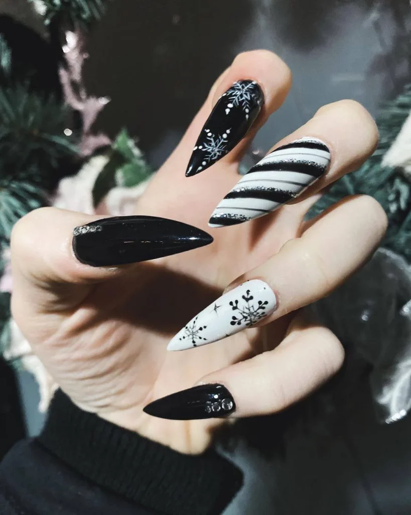 Black glitter nails