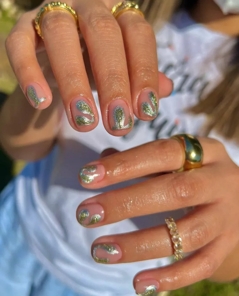 Short nails