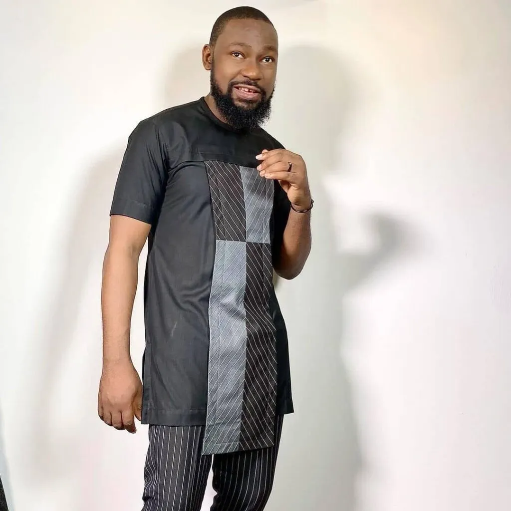 Latest Fashion In Nigeria For Men-(SENATORS/AGBADA)