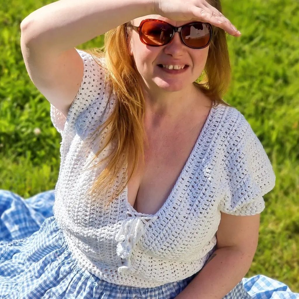A GUIDE TO WEARING CROCHET TOP